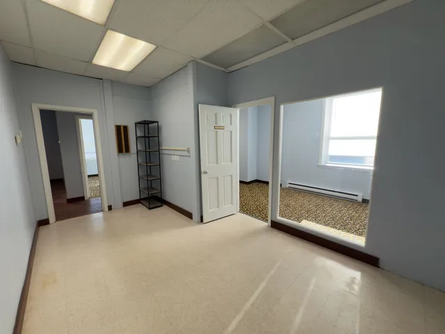 $695 | 38 Glen Avenue, Berlin, NH 03570