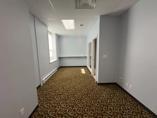 $695 | 38 Glen Avenue, Berlin, NH 03570