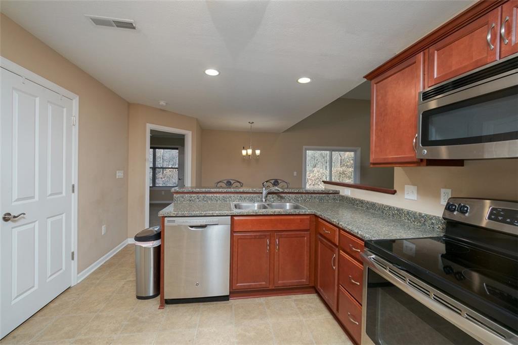 427 Chestnut Lane Apollo, PA 15613 - Photo 8 of 30 Gallery Image 8