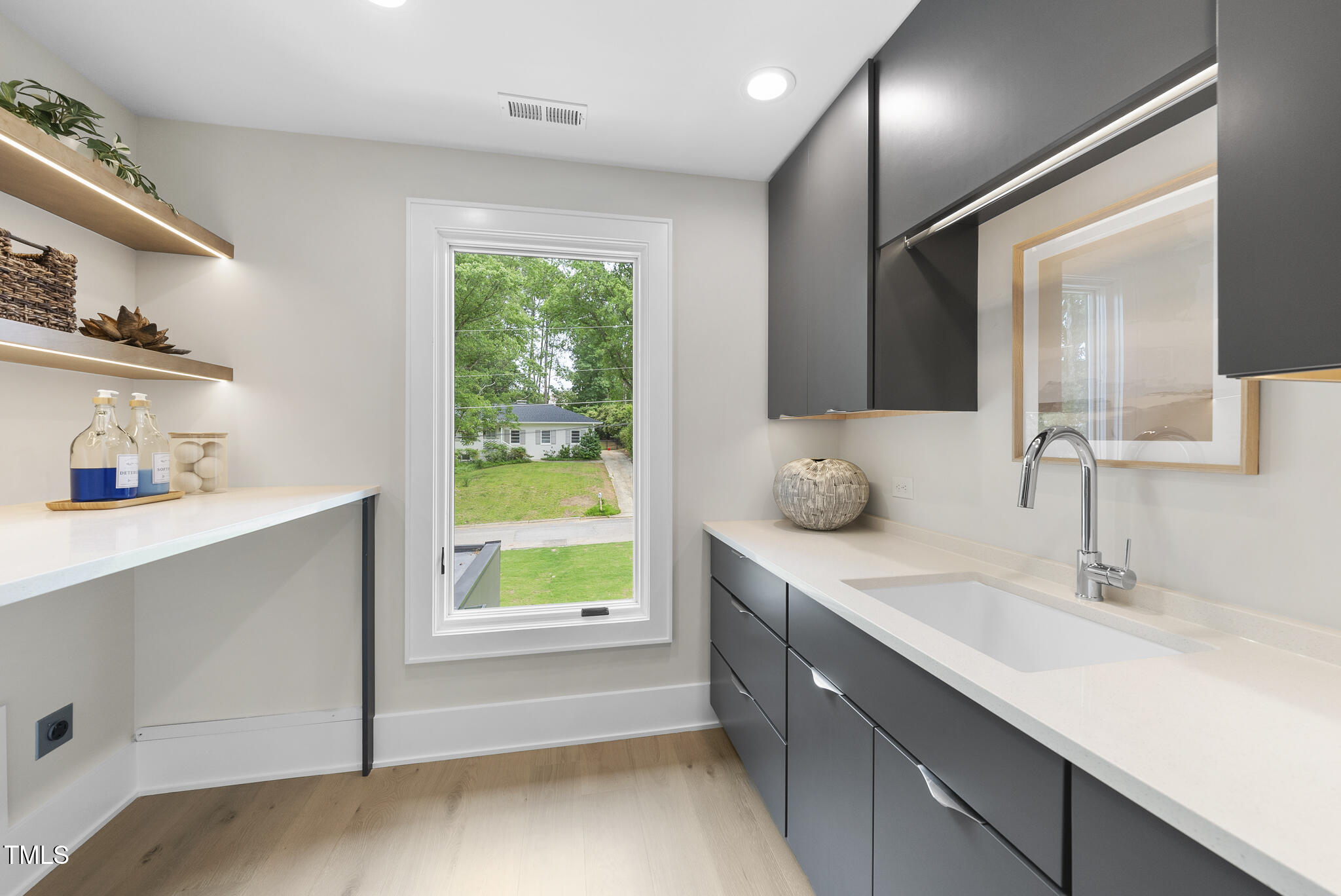 4123 Rockingham Street Raleigh, NC 27609 - Photo 42 of 54 DSC01195