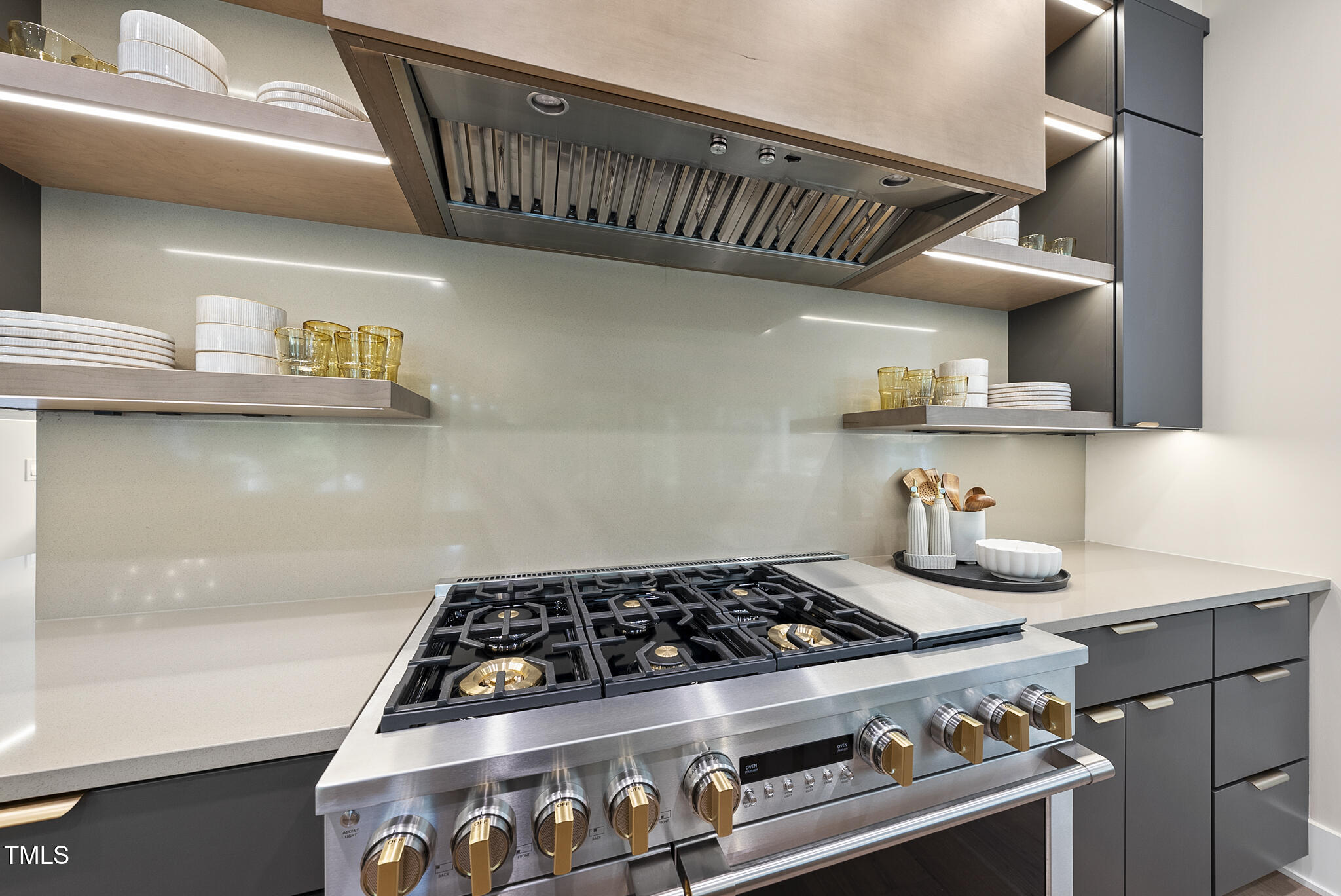 4123 Rockingham Street Raleigh, NC 27609 - Photo 7 of 51 DSC01099