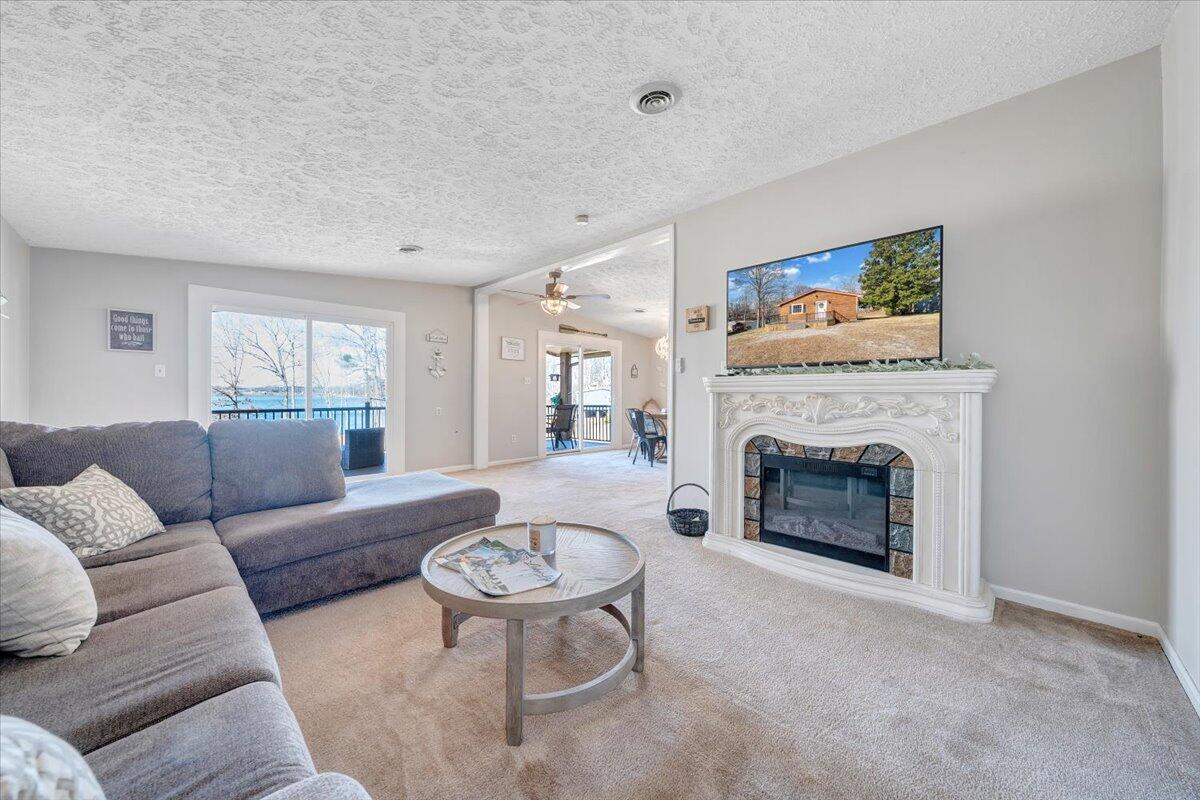 1111 Jefferson Dock Road Penhook, VA 24137 - Photo 11 of 50 026-MIB01796