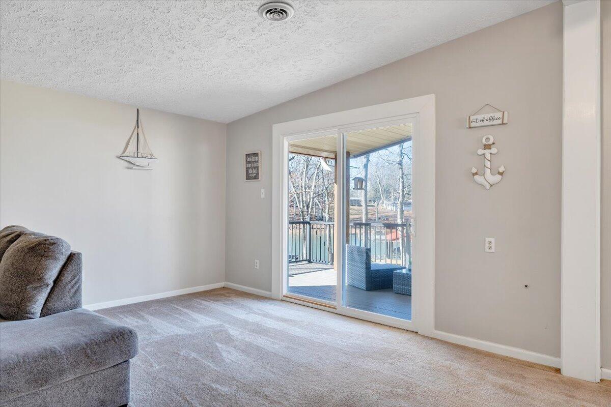 1111 Jefferson Dock Road Penhook, VA 24137 - Photo 13 of 50 027-MIB01805