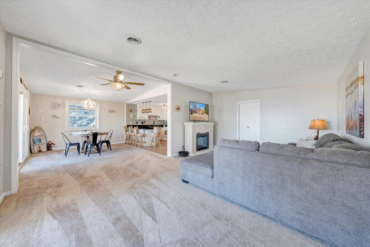 1111 Jefferson Dock Road Penhook, VA 24137 - Photo 14 of 50 021-MIB01778