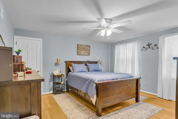 $449,900 | 932 Shiremont Drive, Mechanicsburg, PA 17050