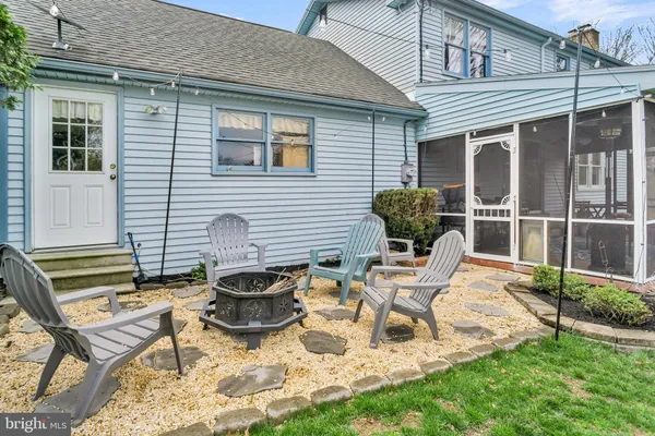 $449,900 | 932 Shiremont Drive, Mechanicsburg, PA 17050
