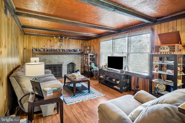 $449,900 | 932 Shiremont Drive, Mechanicsburg, PA 17050