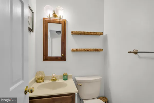 $449,900 | 932 Shiremont Drive, Mechanicsburg, PA 17050