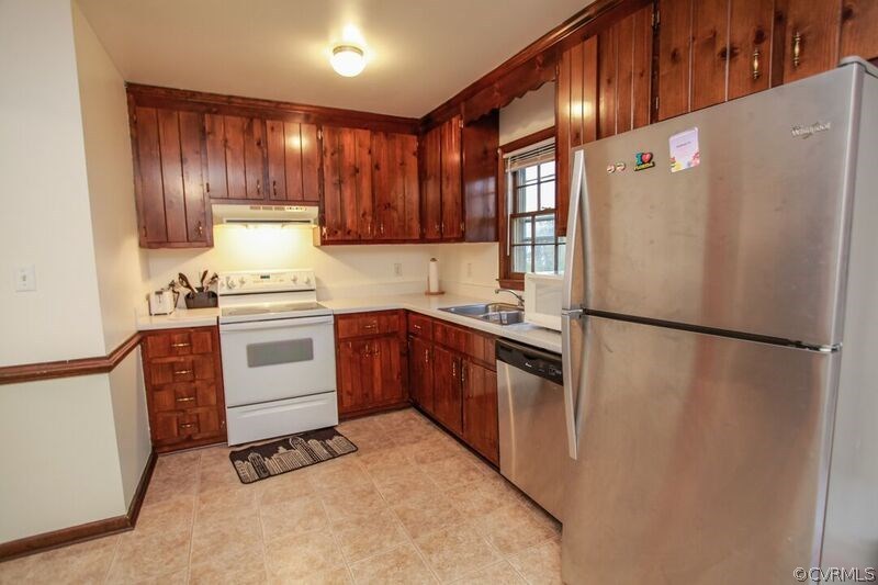 5019 Twelveoaks Road Midlothian, VA 23112 - Photo 5 of 18 Gallery Image 5