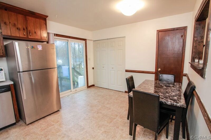 5019 Twelveoaks Road Midlothian, VA 23112 - Photo 6 of 18 Gallery Image 6