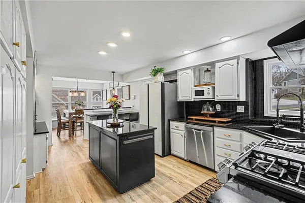 $345,000 | 12304 East 78th Street, Kansas City, MO 64138