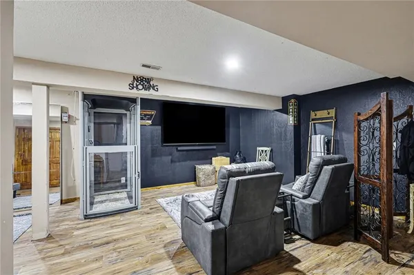 $345,000 | 12304 East 78th Street, Kansas City, MO 64138