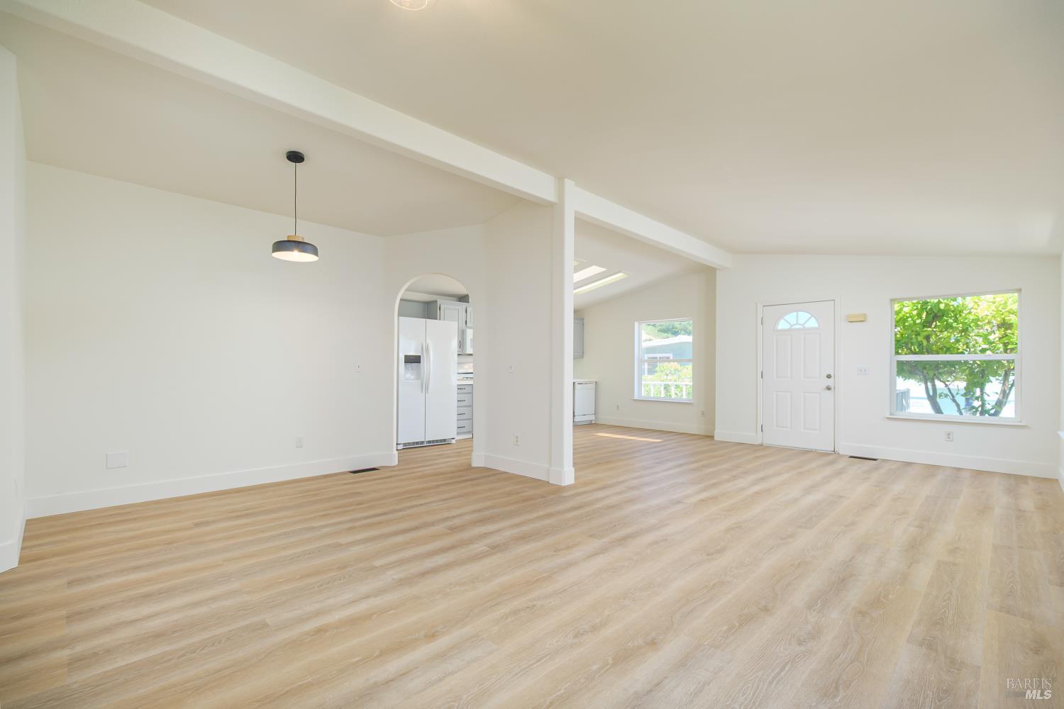 209 Yosemite Road San Rafael, CA 94903 - Photo 3 of 42