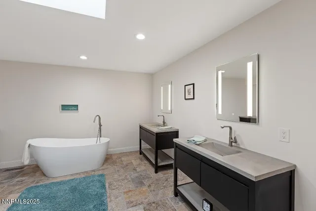 $898,787 | 4811 Lakeridge Terrace West, Reno, NV 89509