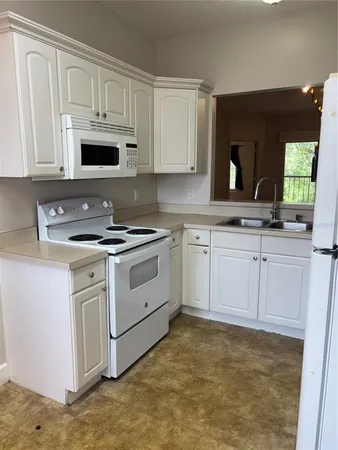$1,800 | 8838 Coral Palms Court, Unit B, Kissimmee, FL 34747