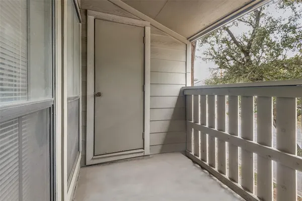 $127,500 | 2110 Randy Snow Road, Unit 313, Arlington, TX 76011