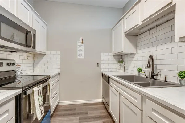 $127,500 | 2110 Randy Snow Road, Unit 313, Arlington, TX 76011