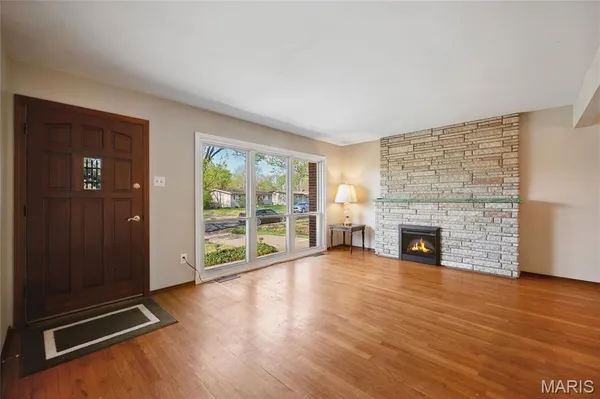 $200,000 | 715 Gonzaga Lane, Florissant, MO 63031