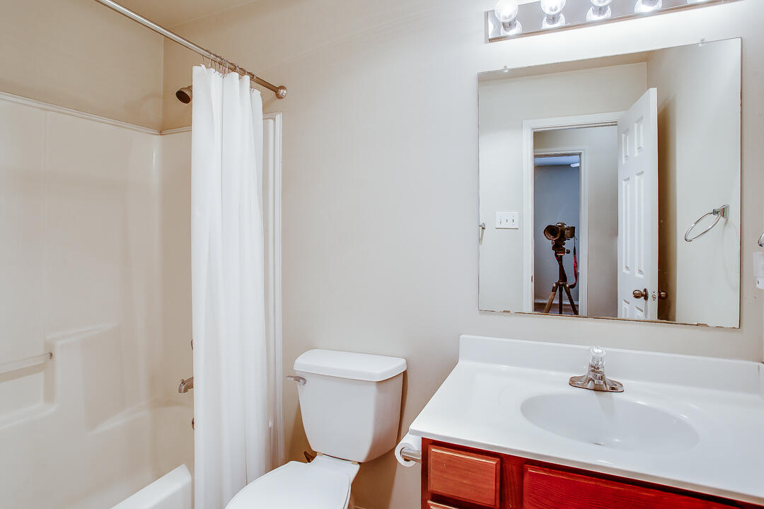 6515 92nd Street Lubbock, TX 79424 - Photo 12 of 14 6515-111