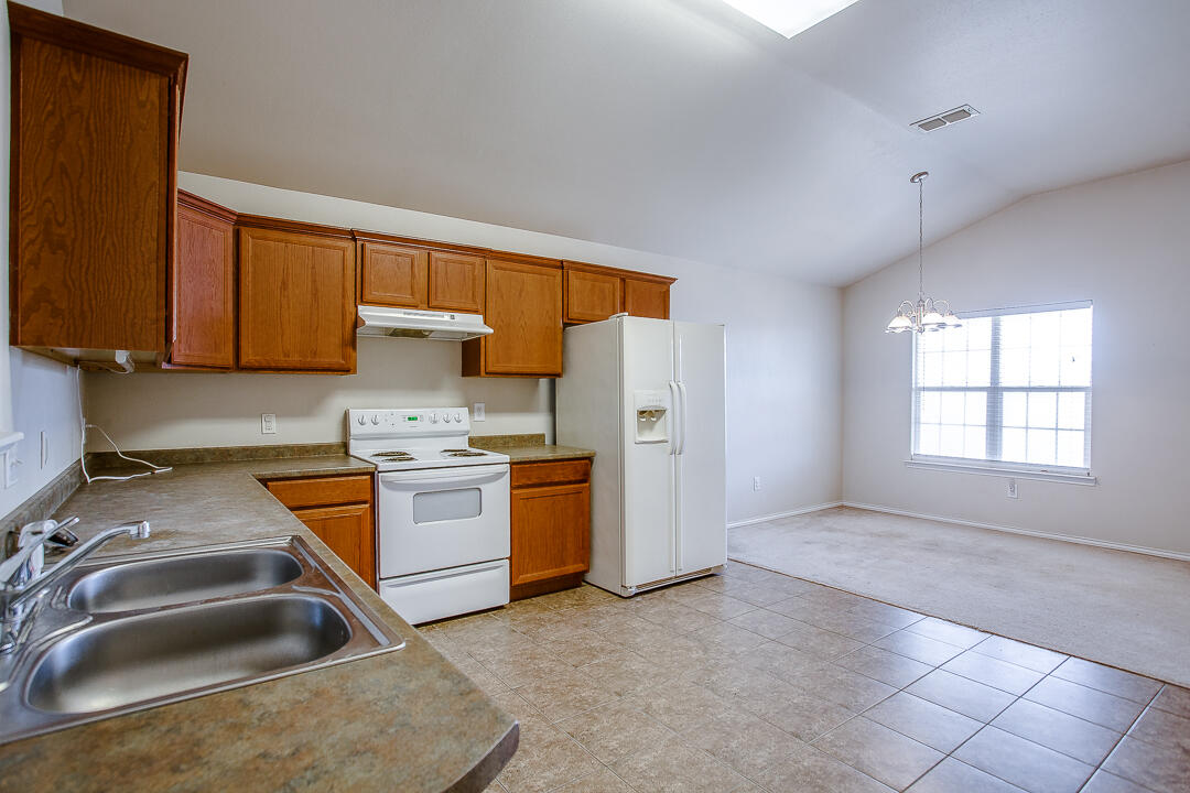 6515 92nd Street Lubbock, TX 79424 - Photo 4 of 14 6515-103