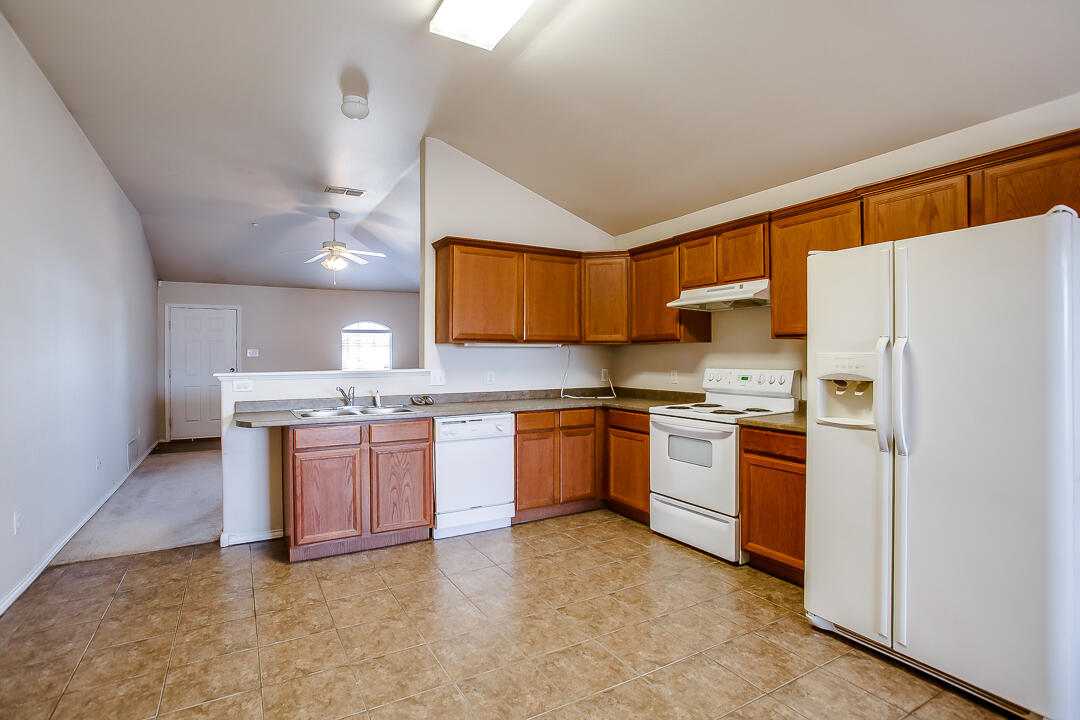 6515 92nd Street Lubbock, TX 79424 - Photo 6 of 14 6515-105