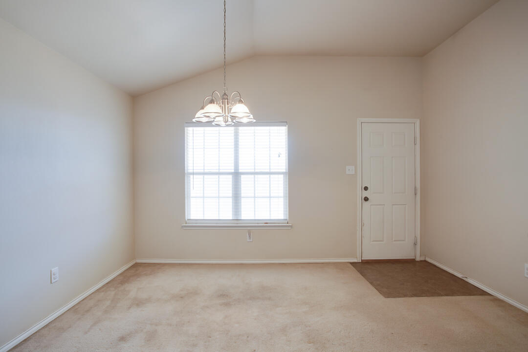 6515 92nd Street Lubbock, TX 79424 - Photo 7 of 14 6515-106