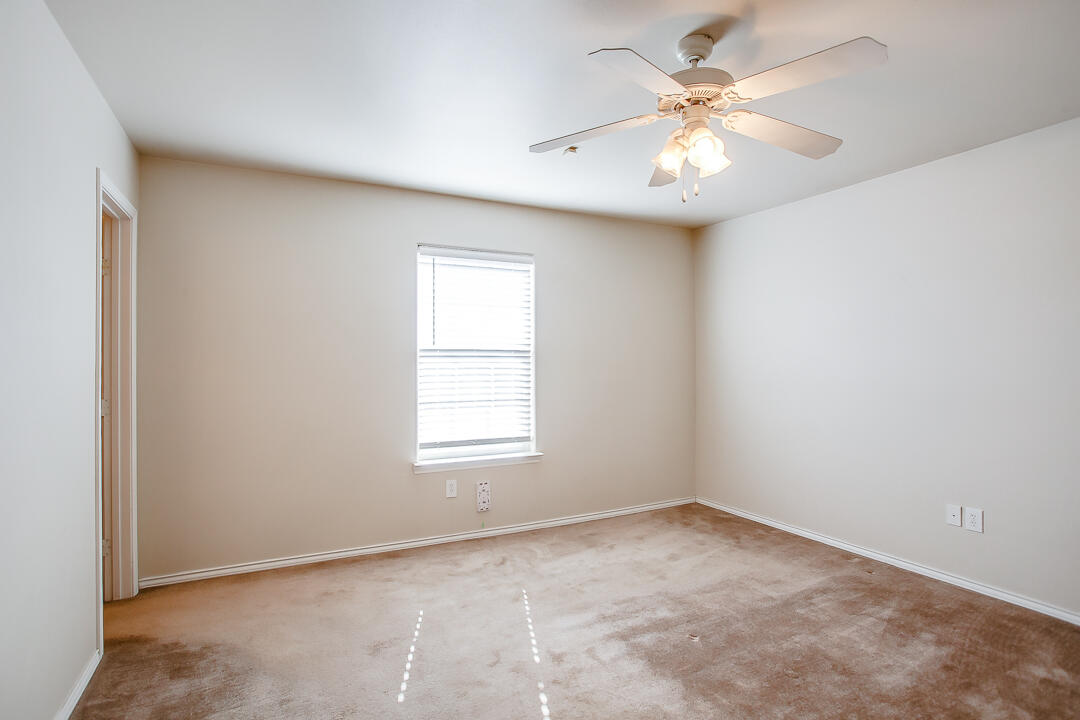 6515 92nd Street Lubbock, TX 79424 - Photo 8 of 14 6515-107