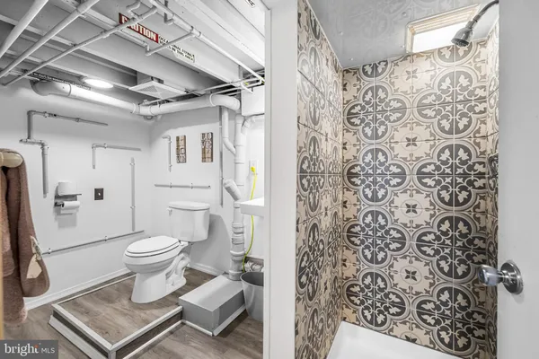 $445,000 | 526 Hawthorne Road, Linthicum Heights, MD 21090