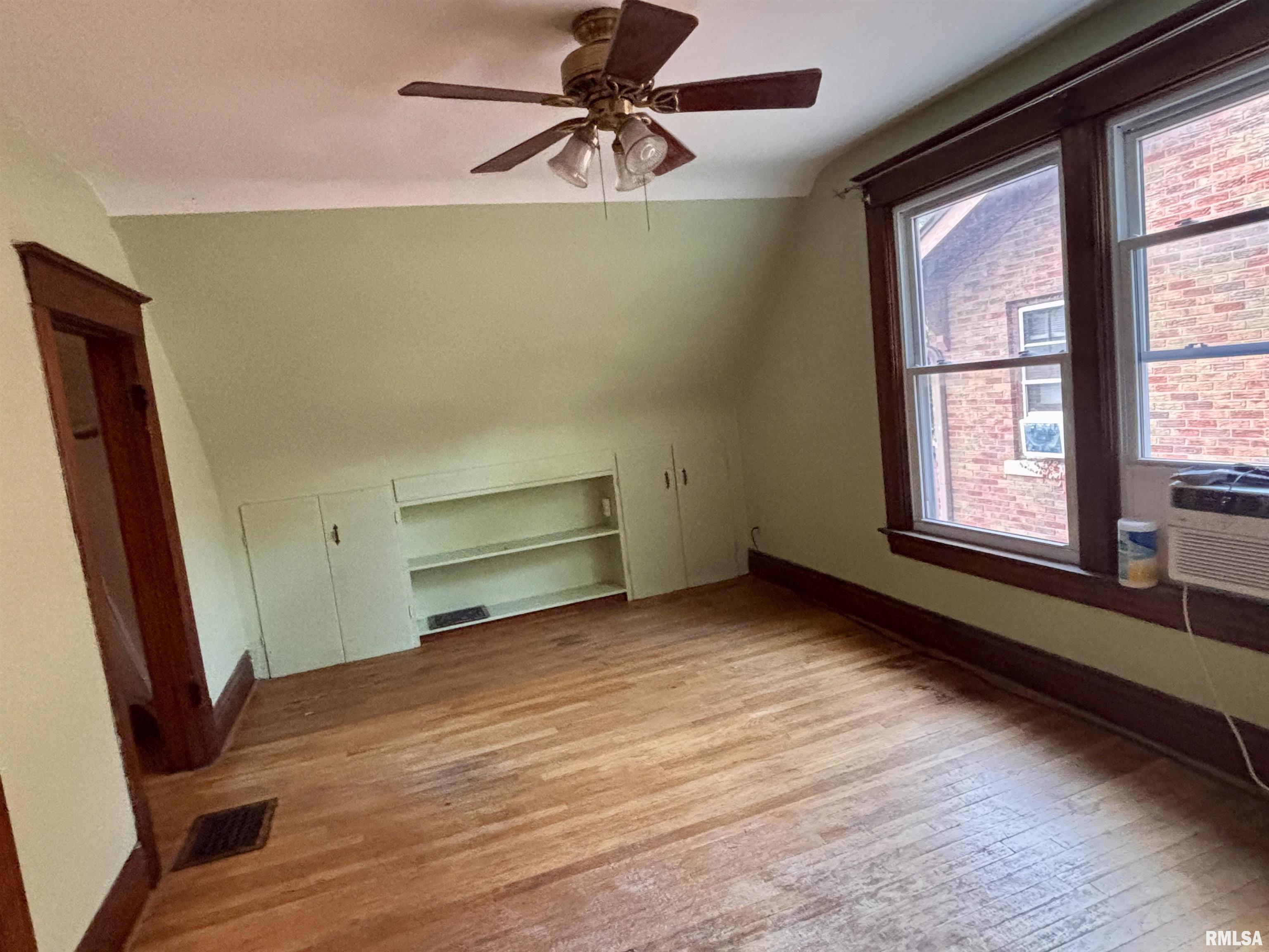 2146 Yale Boulevard Springfield, IL 62703 - Photo 12 of 14