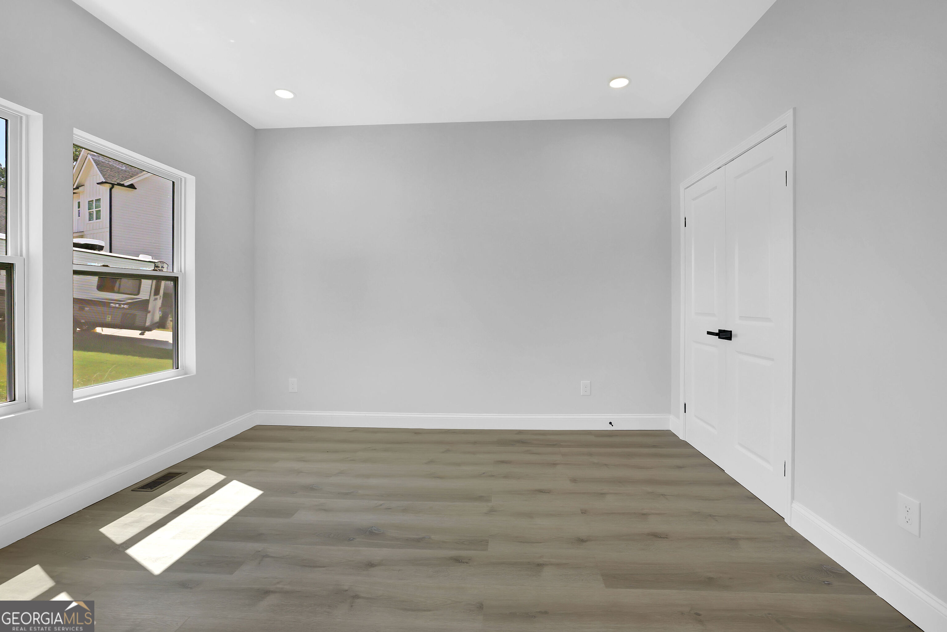 5719 Calm Valley Point Flowery Branch, GA 30542 - Photo 9 of 27