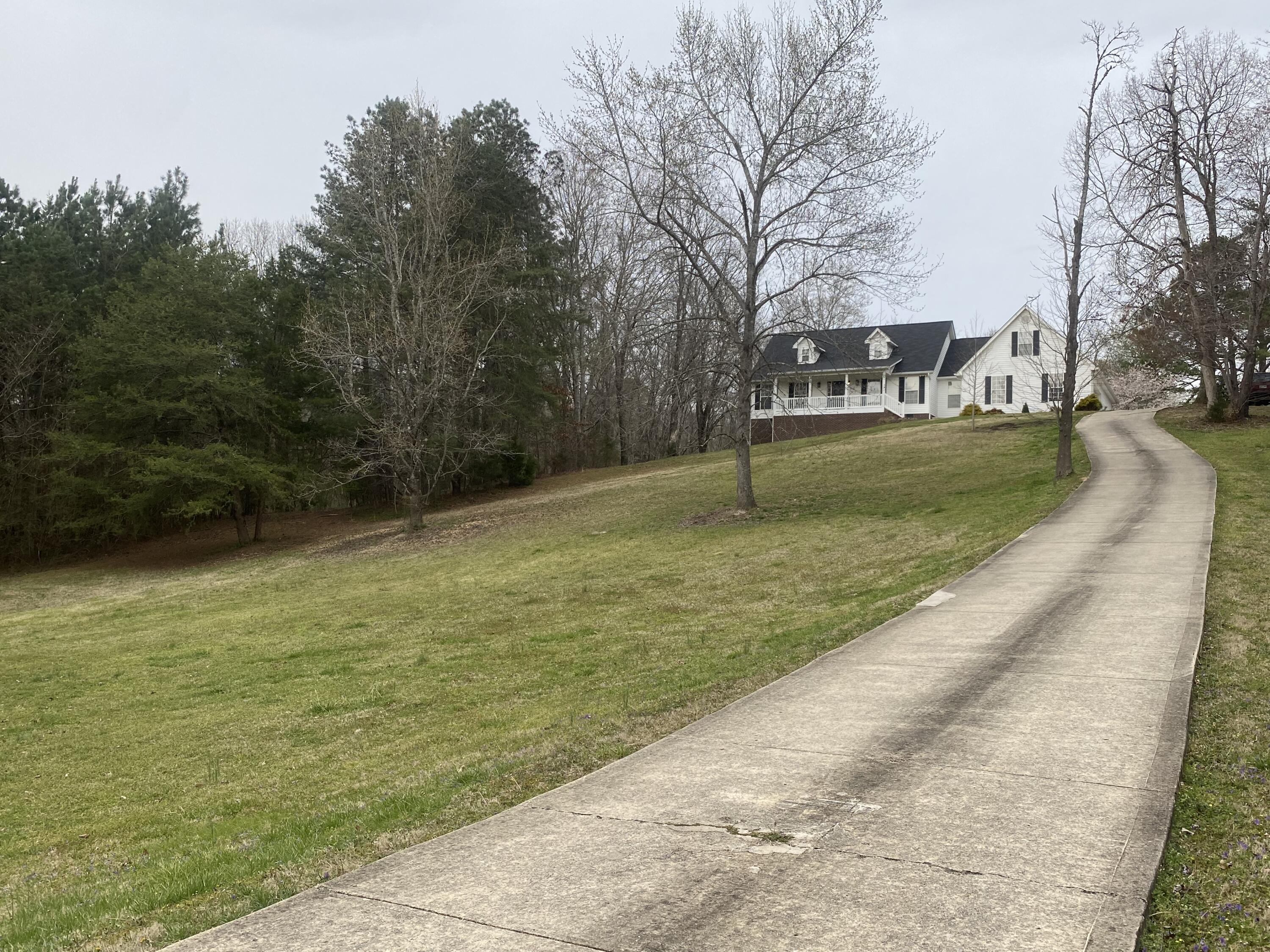 2139 Clift Eldridge Road Soddy Daisy, TN 37379 - Photo 2 of 22 D38A4FCE-1205-4AF7-B861-B39C420E6E89