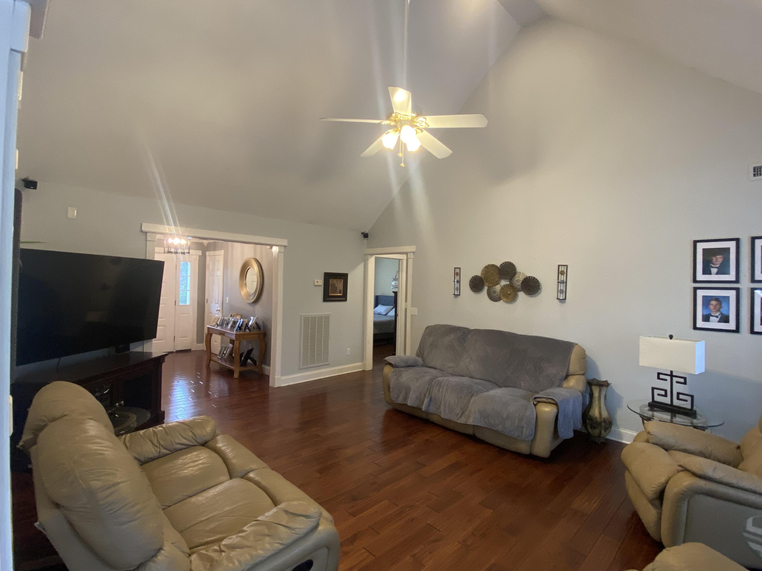 2139 Clift Eldridge Road Soddy Daisy, TN 37379 - Photo 8 of 22 99CE374D-713C-44EF-8DDF-E65B09AB16A2