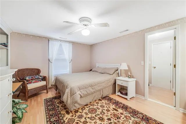 $375,000 | 904 Northwest Oakridge Drive, Blue Springs, MO 64015