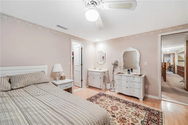 $375,000 | 904 Northwest Oakridge Drive, Blue Springs, MO 64015