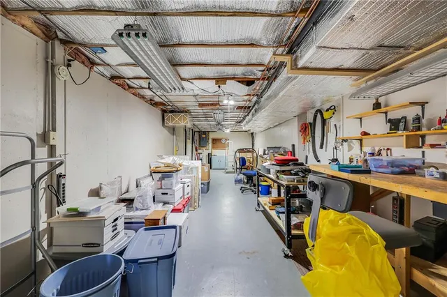 $375,000 | 904 Northwest Oakridge Drive, Blue Springs, MO 64015