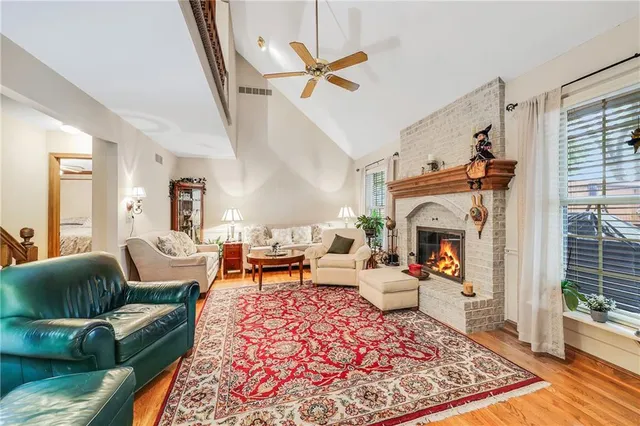 $375,000 | 904 Northwest Oakridge Drive, Blue Springs, MO 64015