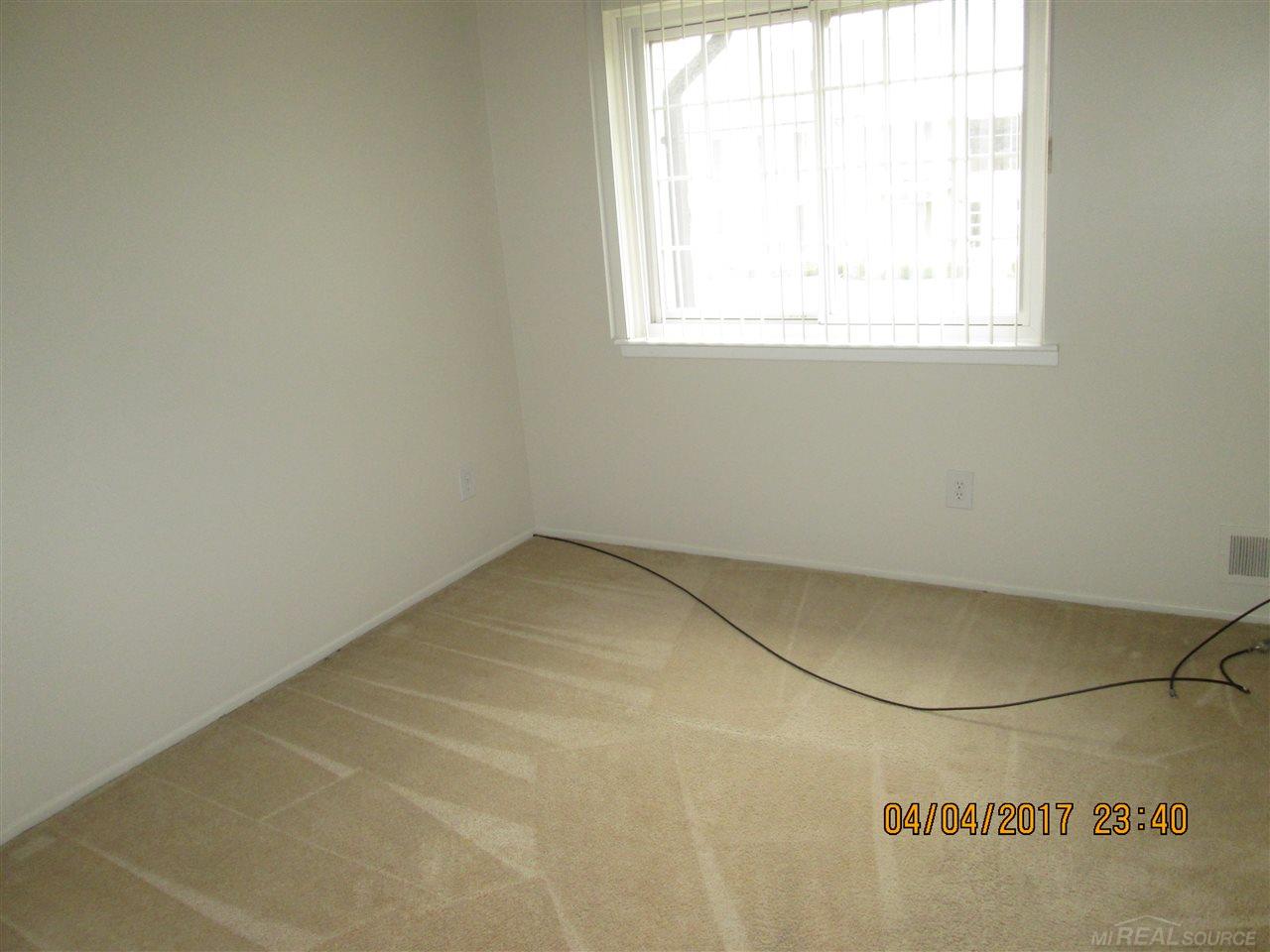29133 Hayes Road, Unit BLDG A 23 Warren, MI 48088 - Photo 10 of 14