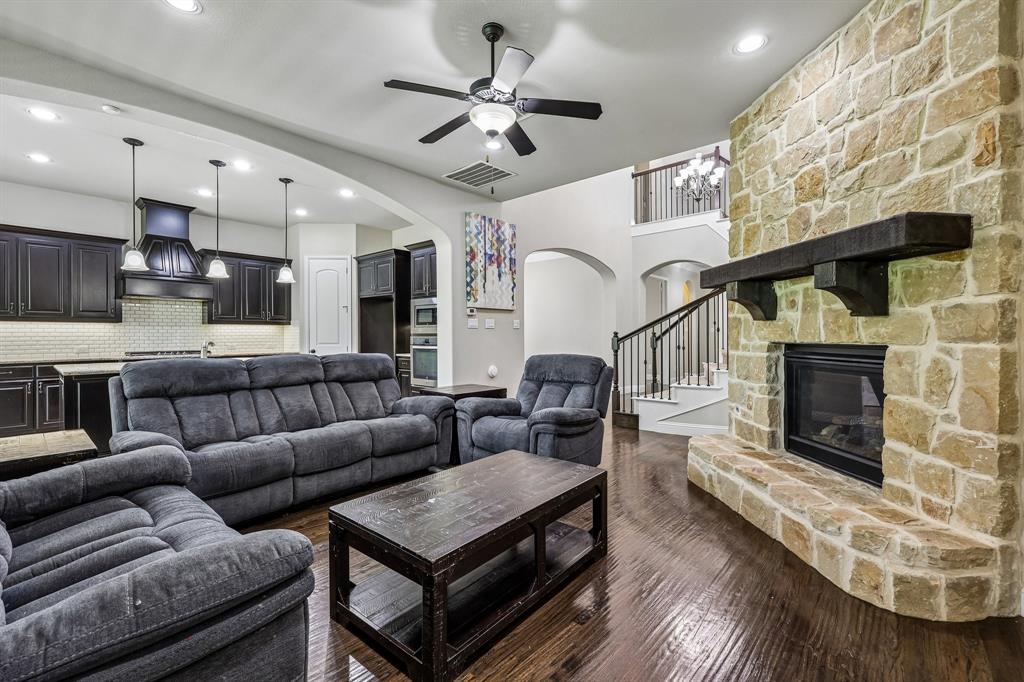 743 Windsor Road Coppell, TX 75019 - Photo 9 of 38