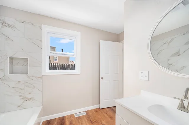 $2,100 | 284 High Street, Unit 1, Woonsocket, RI 02895