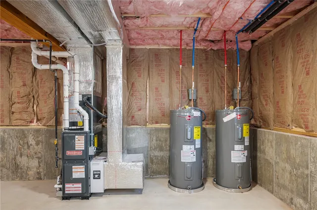 $2,100 | 284 High Street, Unit 1, Woonsocket, RI 02895