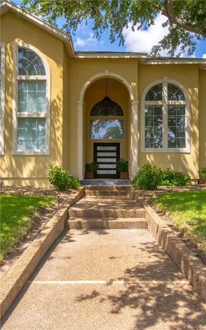 $605,000 | 4658 Oso Parkway, Corpus Christi, TX 78413