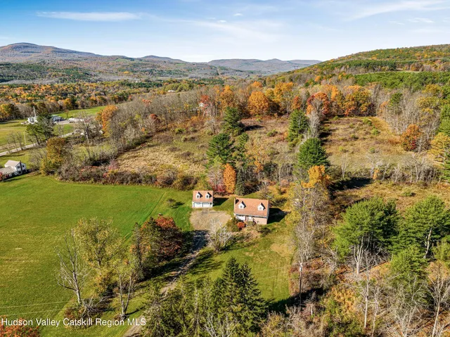 $299,900 | 41 Fish Road, Oak Hill, NY 12460