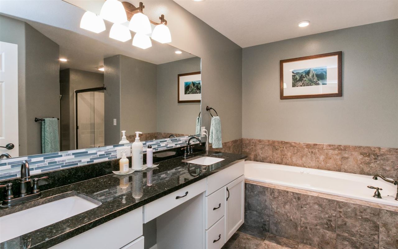 1432 Walter Mapp Drive Riverside, IA 52327 - Photo 15 of 31 Gallery Image 15