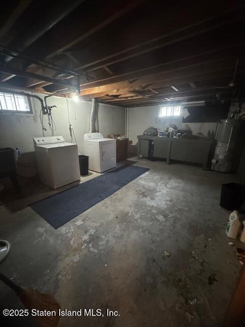 61 Morton Street Staten Island, NY 10306 - Photo 16 of 18 a view of a garage