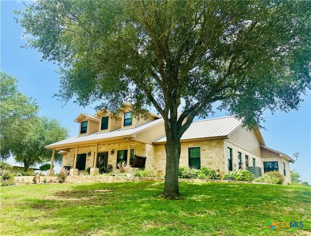 $1,599,000 | 1020 East Fm 532, Hallettsville, TX 77964