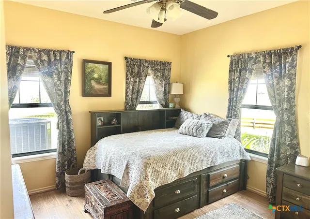 $1,599,000 | 1020 East Fm 532, Hallettsville, TX 77964