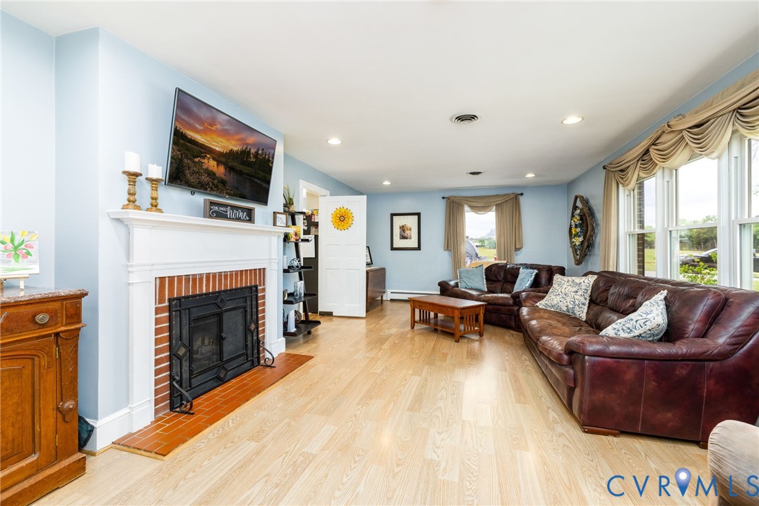836 Dobbins Bridge Road Blackstone, VA 23824 - Photo 16 of 64