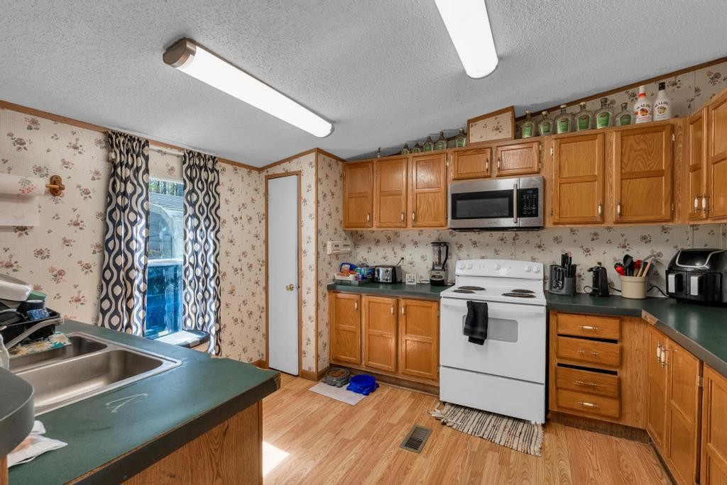 391 Manor Road Kingston, TN 37763 - Photo 12 of 22