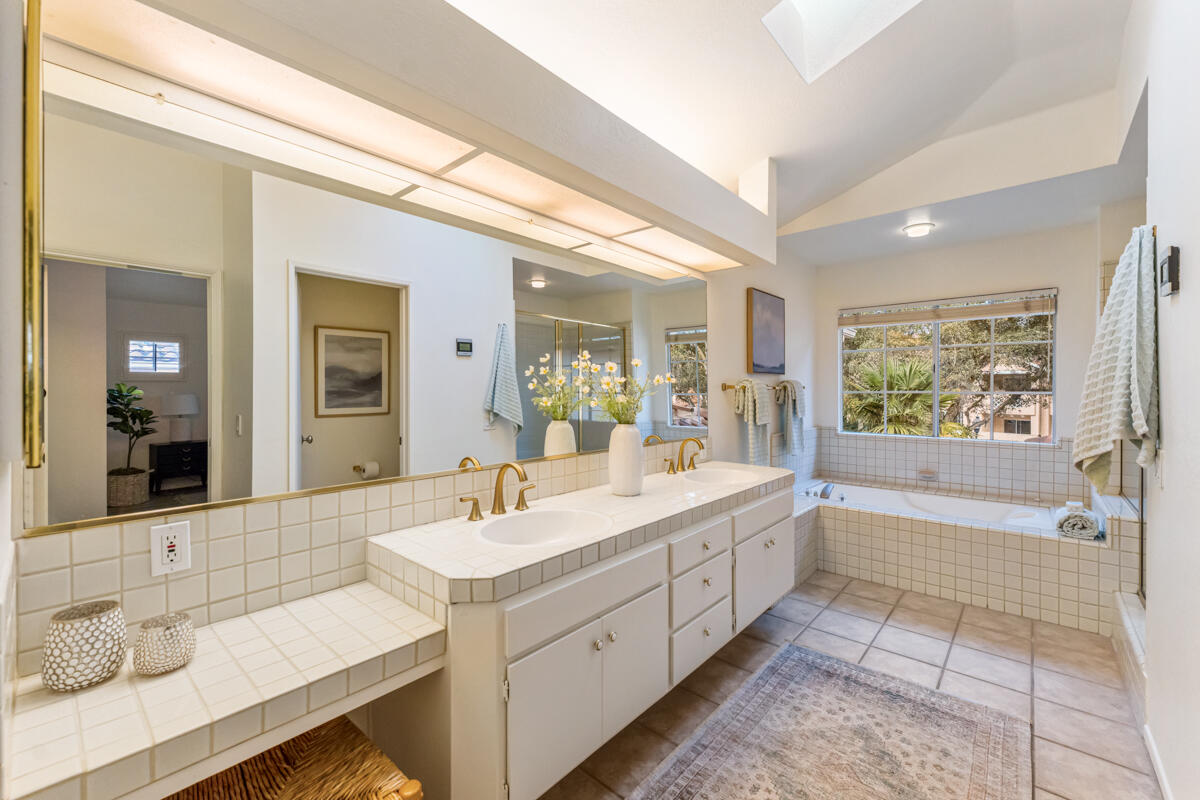 314 La Salle Road Goleta, CA 93117 - Photo 25 of 45 Primary bathroom
