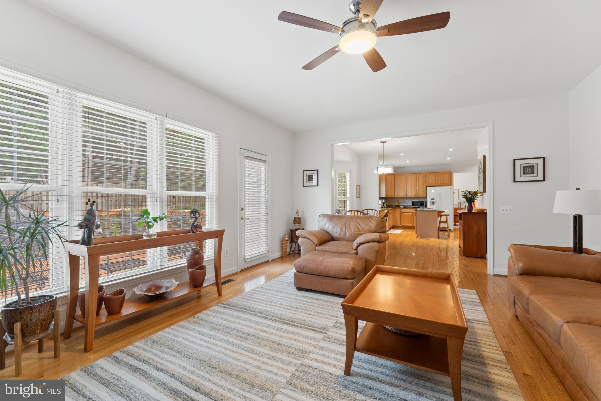 6847 Creek Crest Way Springfield, VA 22150 - Photo 16 of 62 Family room